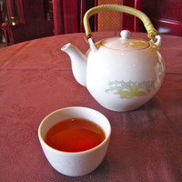 北京宮廷料理 涵梅舫 - ジャスミン茶