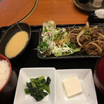 Yakiniku Motsunabe Gozouroppu - 