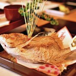 Washoku Kappou Gin - 「真鯛姿焼き」お祝いの御席でご用意いたします。