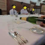 メインダイニングルーム - シャンパンで乾杯～♪