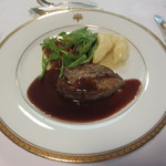 メインダイニングルーム - ディナーコース（とちぎ霧降高原フィレ肉のステーキ）