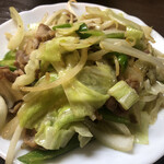 居喰処 光 - 2020/10/09
      日替り 野菜炒め定食 500円
      ✳︎小鉢は角煮