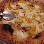Felicita Pizzeria Trattoria - トウモロコシとパンチェッタのピッツァ