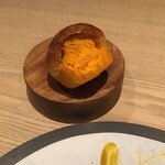 オルト - トマトと人参入りのパン