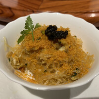 中国飯店 三田店 - おまけで上海蟹、キャビア載せて