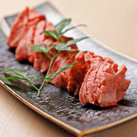 特選厚切り塩タン