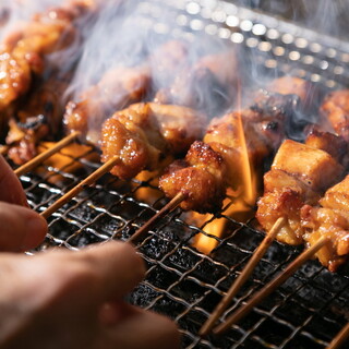 カリッとジューシー！絶品「焼鶏」