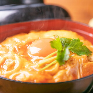 不動の人気を誇る「月見親子丼」
