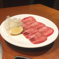 松阪牛炭火焼肉 東海亭 - 