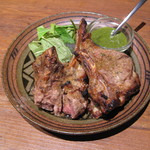 カッチャル バッチャル - （2012.07）ラムチョップ　２Ｐ　特別メニューの為、値段は秘密♪自家製ミントソースが爽やかで美味しいよ。