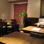 カッチャル バッチャル - new ! 店内は、9時半ごろはガラガラでほぼ貸切状態だったが、11時前には満席になるポテンシャルは凄い！