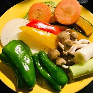 涼しい気候でのびのびと育てられた、新鮮な野菜も自慢