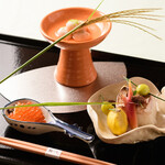 Nihon Ryouri Sakuragawa - 八寸（月見仕立て）　子芋煮降り柚子・かます炙り寿司　栗　銀杏とむがご松葉刺し　酢取り茗荷・すじ子漬と百合根かん