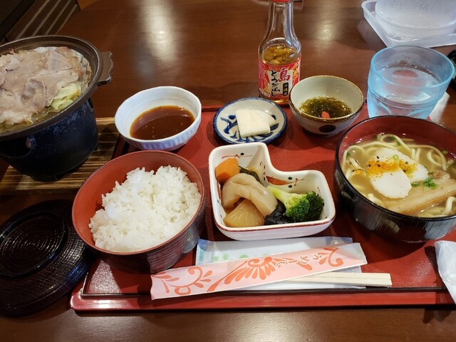 沖縄料理 御殿 沖縄料理 うどぅん 名護市 沖縄そば 食べログ 沖縄料理 御殿 沖縄料理 うどぅん 名護市 沖縄そば 食べログ