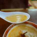 Nankin Hanten - 味噌ダレは白味噌仕立て、スープは鶏ガラ系か
