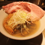 くそオヤジ最後のひとふり - しじみらーめん(858円、斜め上から)