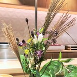 銀座 しのはら - 生け花のように