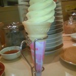 粋や - 季節限定のマンゴーソフトです