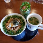 カフェ タイズ - 