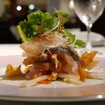 聘珍樓 横濱本店 - シマアジの広東式刺身