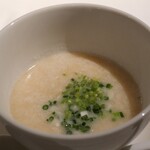 聘珍樓 - シマアジのあら汁の雑炊