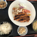Tsukasa Roiyaru Gorufu Kurabu - トンカツとエビフライ定食