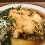 そばの神田 東一屋 - えびに着目する。