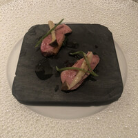 ビュー＆ダイニング コトシエール - アミューズでがっつりと歯応えのある鴨肉。