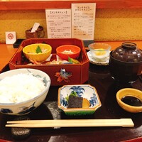 はし本 - 旬彩弁当 1000円