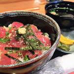 かつ田 - ランチ　近海まぐろ丼