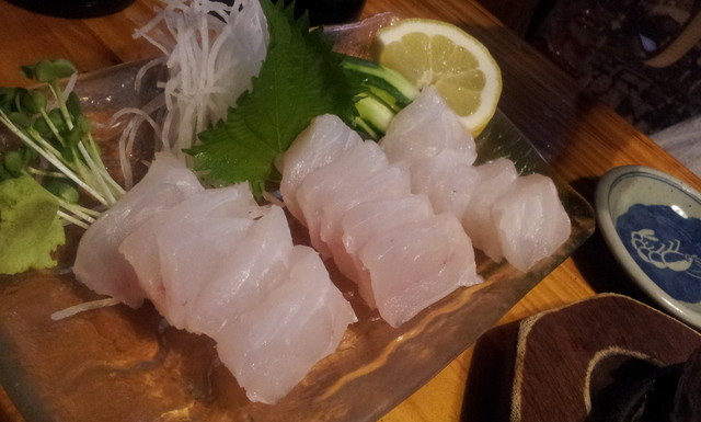 大木海产物レストラン - 白身鱼の刺身 1050円