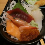 Otaru Ryouri Kurage - 海鮮丼