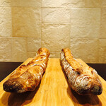 シニフィアン シニフィエ 世田谷本店 - 左が”40時間発酵“、右が”ジャポネーズ“