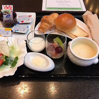 リュクス ダイニング ハプナ - 