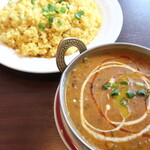 Jothi - ダルマサラ "Dal Masala"，ガーリックバターライス "Garlic Butter Rice"