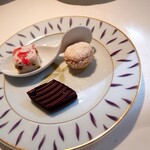 オテル・ドゥ・ミクニ - 