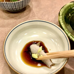 鮨処 多田 - 穴子 刺身を山葵醤油で