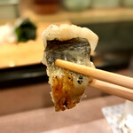 鮨処 多田 - 穴子 燻製焼き リフト