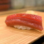 鮨処 多田 - 握り 漬けマグロ