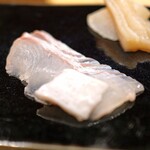 日本橋蛎殻町 すぎた - 函館産の平目とそのエンガワ