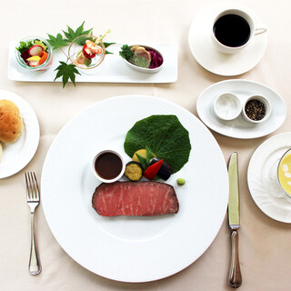 森のレストラン_0