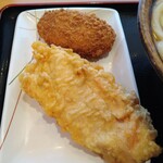 讃岐うどん 條辺 - 枝豆コロッケとかしわ天