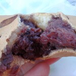 たこやき大阪 蜂来饅頭 - 料理写真:蜂来饅頭 断面