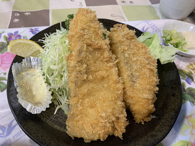 魚のフライの誘惑に負けて By でがっち とんかつ やまと 中野島 とんかつ 食べログ 魚のフライの誘惑に負けて By でがっち とんかつ やまと 中野島 とんかつ 食べログ
