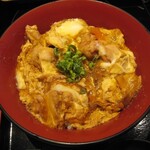 水炊き・もつ鍋・鳥料理 博多華味鳥 - 親子丼