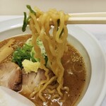 我流麺舞 飛燕 - 黄色いちぢれ麺