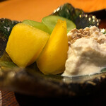 根津 焼鳥 照隅 - 白和え、柿とシャインマスカット