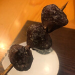 根津 焼鳥 照隅 - 丁寧な磨きが光ります！