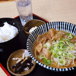 Seseragi Shokudou - すじ肉ラーメン定食