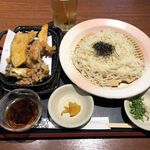Hokkaido - 生ひやむぎと彩野菜の天ぷら 税込980円